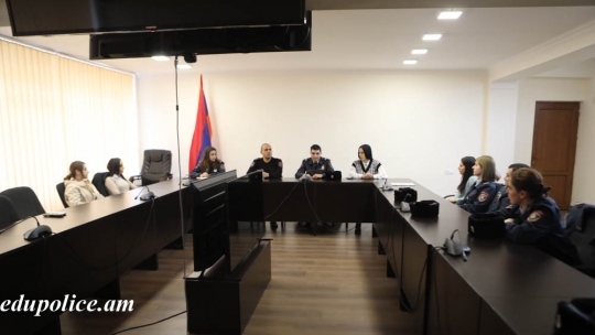 Հանդիպում ուսանողական խորհրդի հետ 