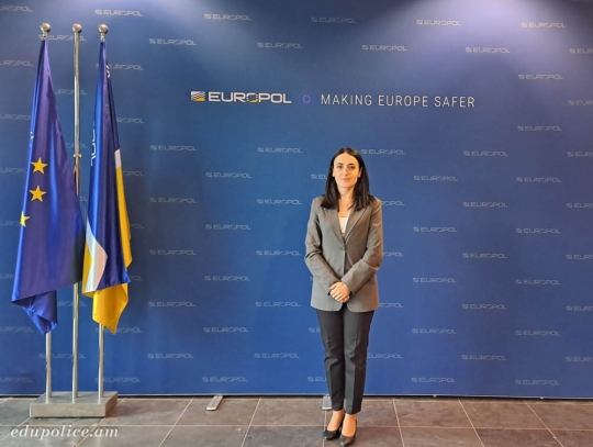 Կրթահամալիրի ներկայացուցիչը Եվրոպոլում