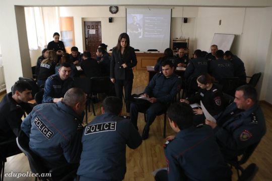 Խմբային հոգեբանական թրեյնինգ «Ծառայողական սթրեսի հաղթահարման մեխանիզմներ» թեմայով