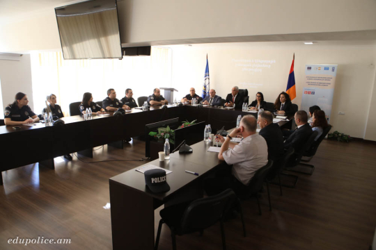 «Համայնքային ոստիկանության գործունեությունն ընտանեկան և կենցաղային բռնության դեպքերը կանխարգելելիս, դրանց արձագանքելիս և ուղղորդելիս» թեմայով վերապատրաստողների վերապատրաստում